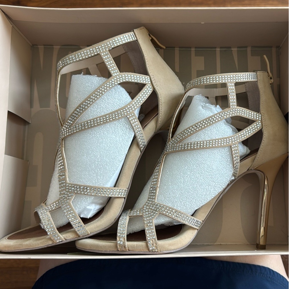 BCBGeneration Renee Crystal Pumps